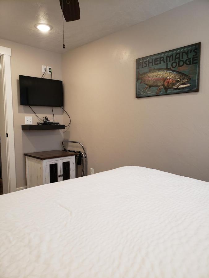 Resort Flaming Gorge Dutch John